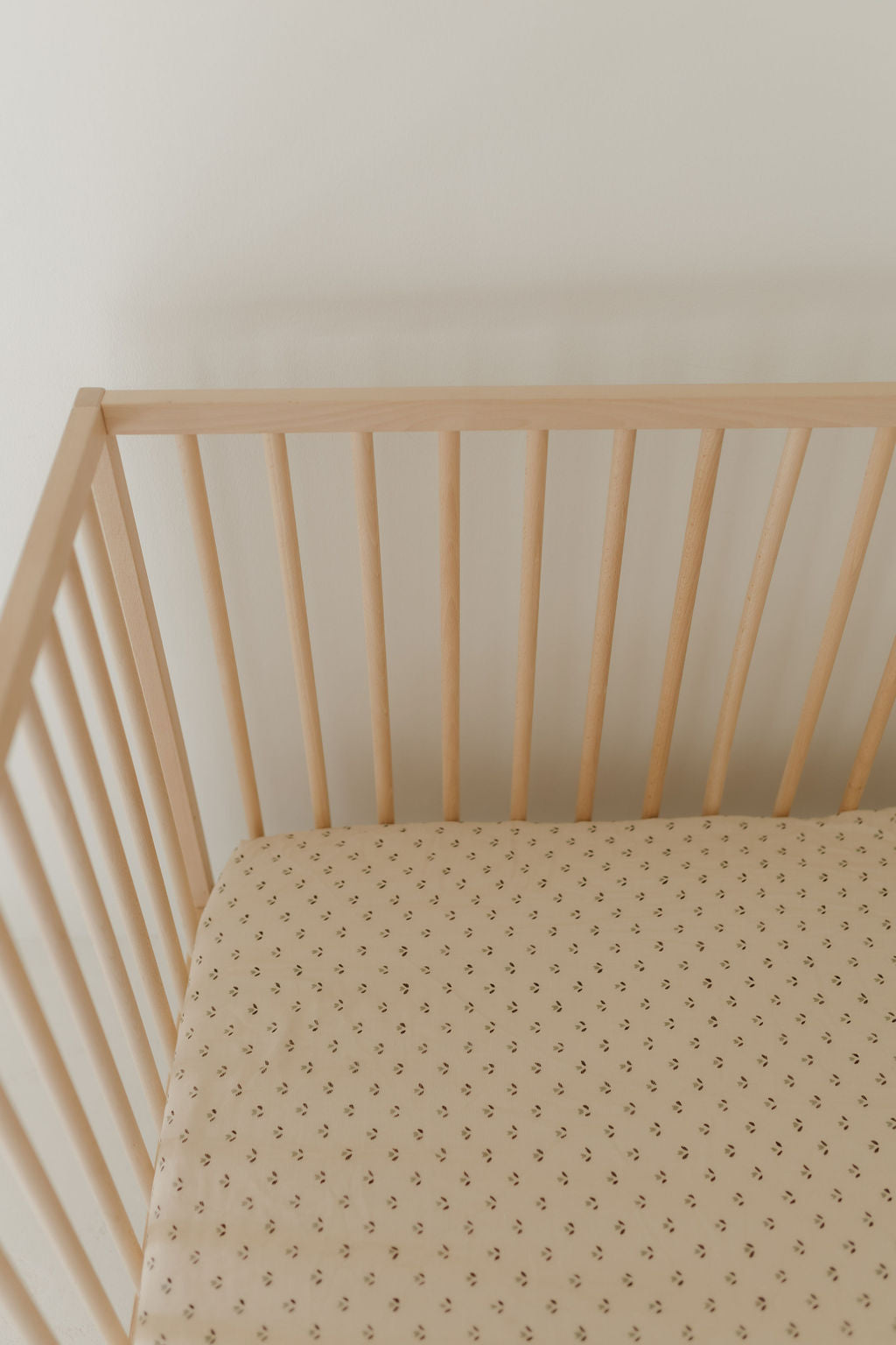 Muslin Crib Sheet | Flora