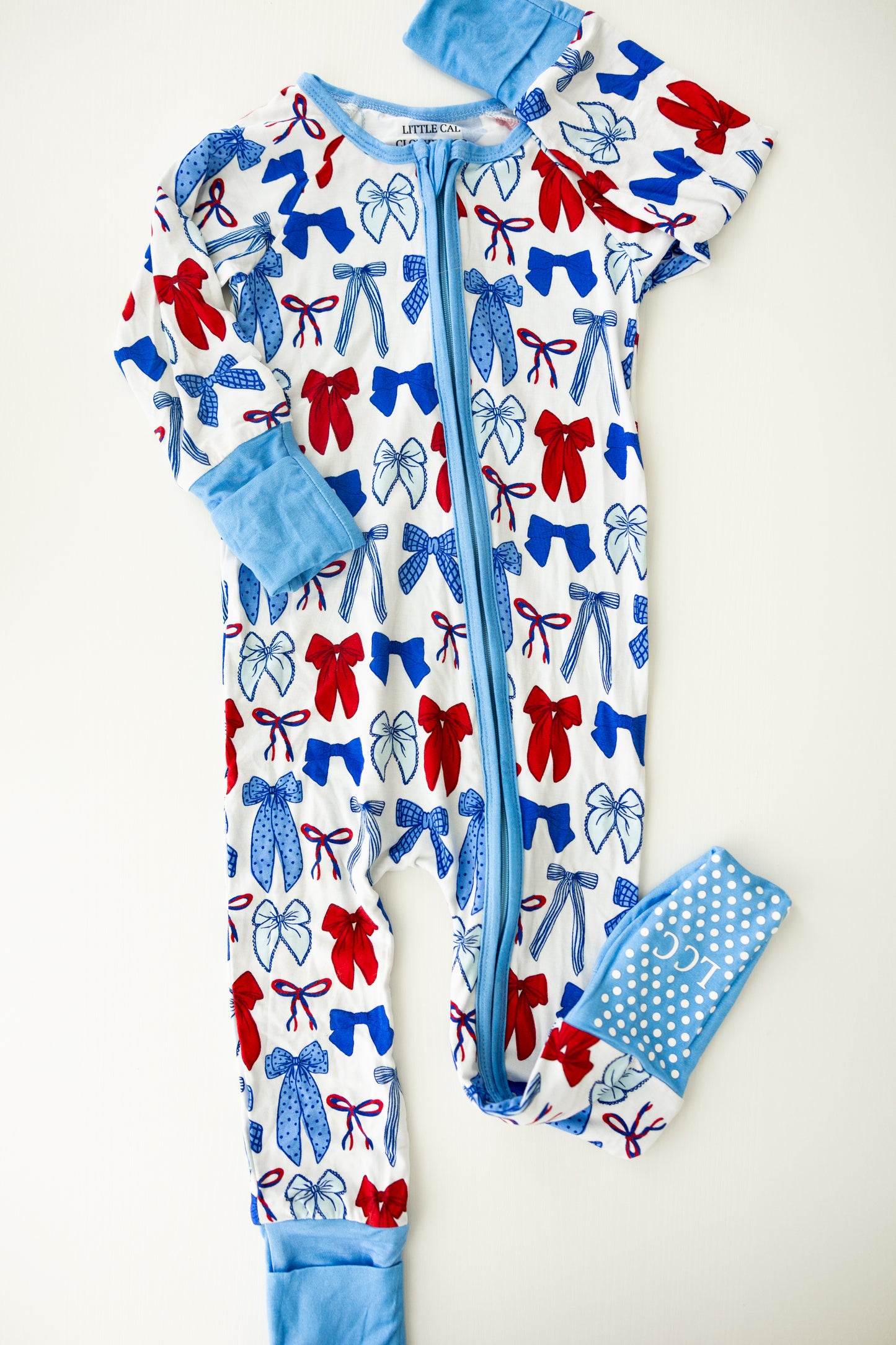 Liberty Bows Convertible Zippy