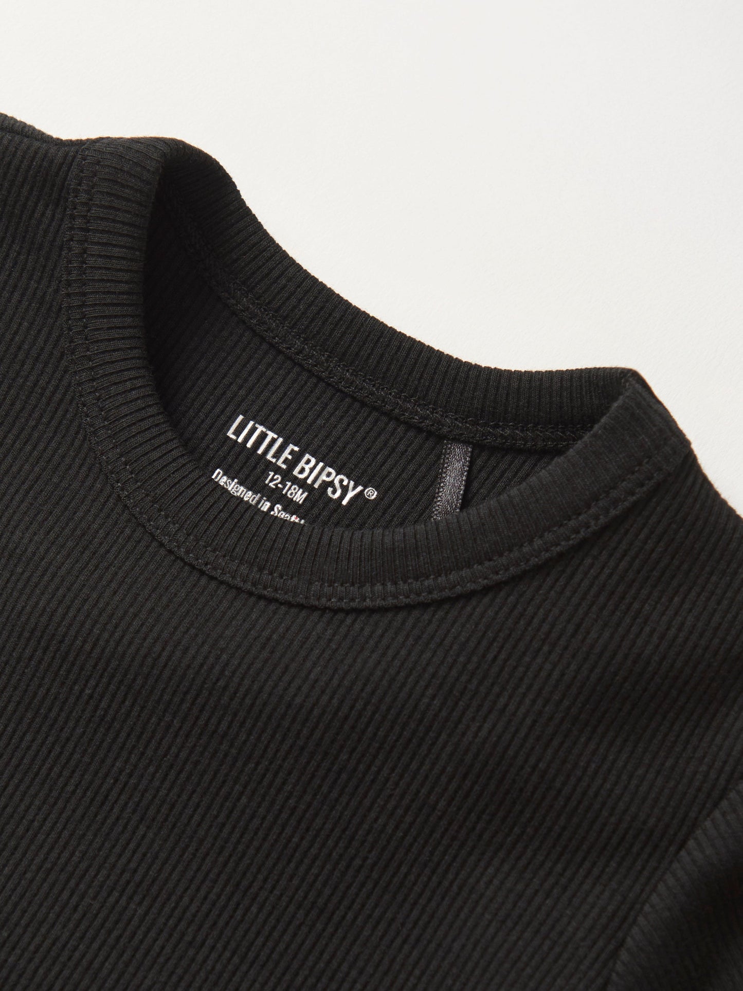 Ribbed Lettuce Trim Tee - Black