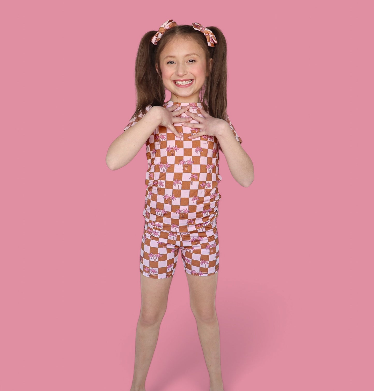 EXCLUSIVE SUNSET BEACH CHECKERS DREAM SHORT SET