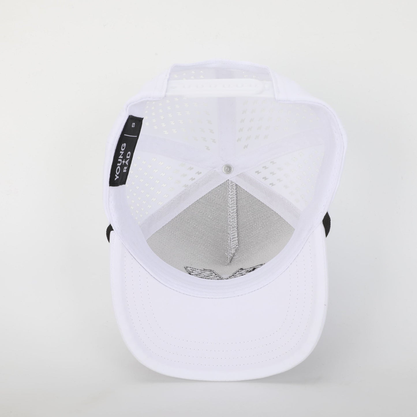 FINISH LINE WHITE ADVENTURE SNAPBACK // WATER-RESISTANT