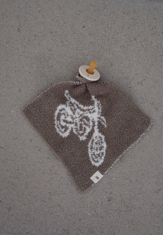 Lovey | Dirt Bike