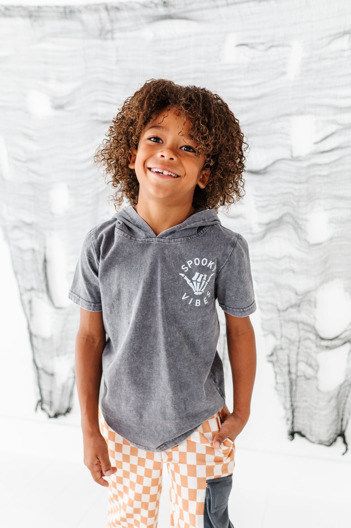 Spooky Vibes | HOODED TEE