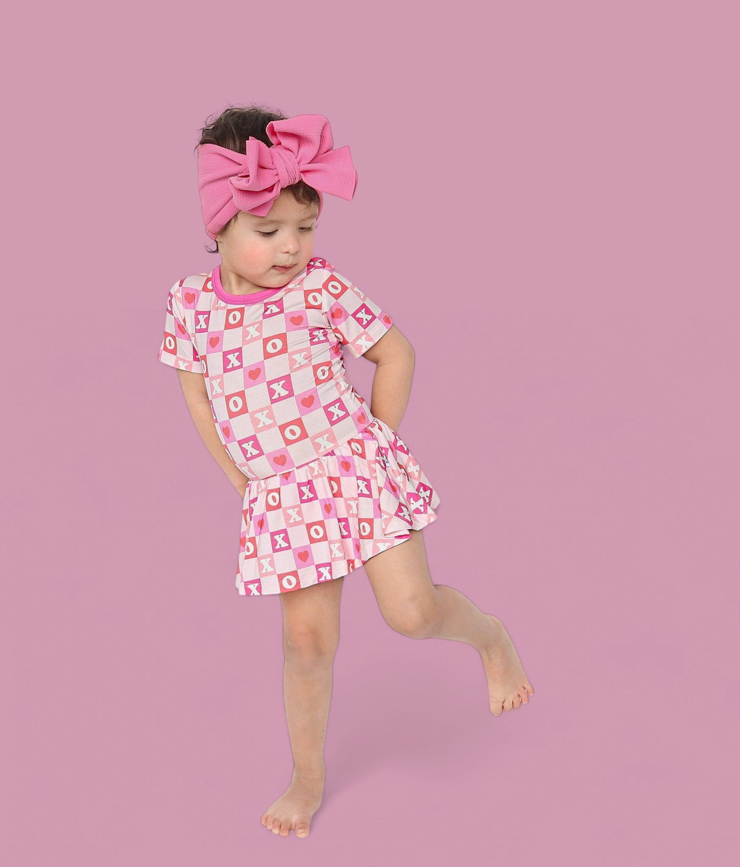 X'S & O'S SHORT SLEEVE DREAM BODYSUIT DRESS