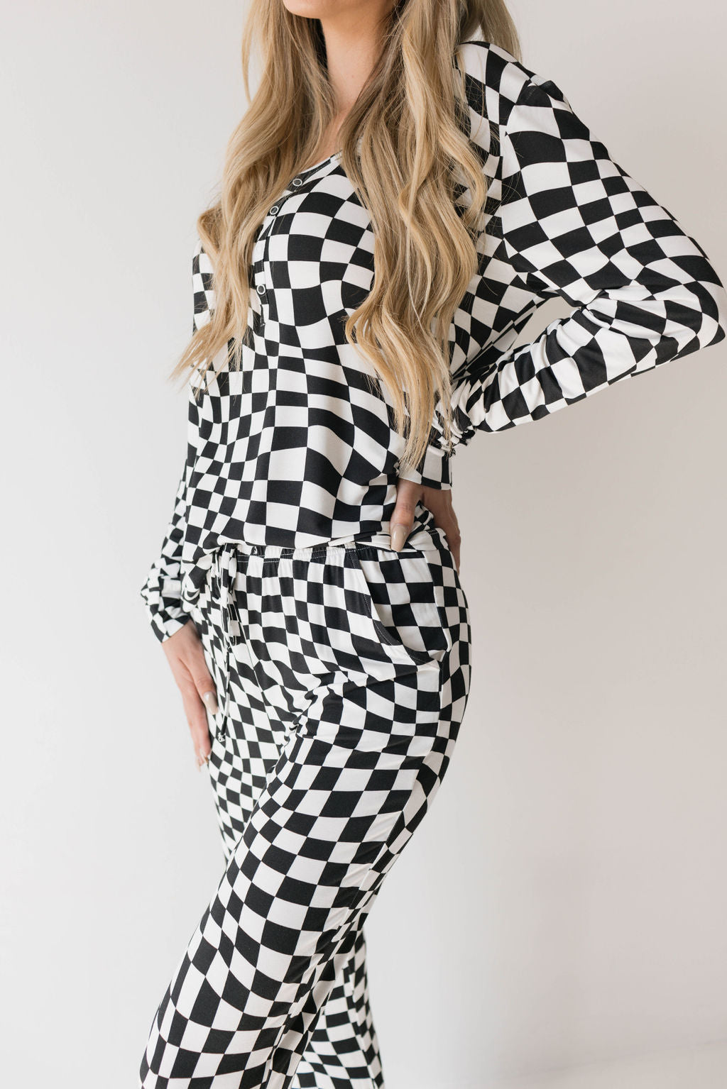 Women's Bamboo Pajamas | Black & White Wavy Checkerboard