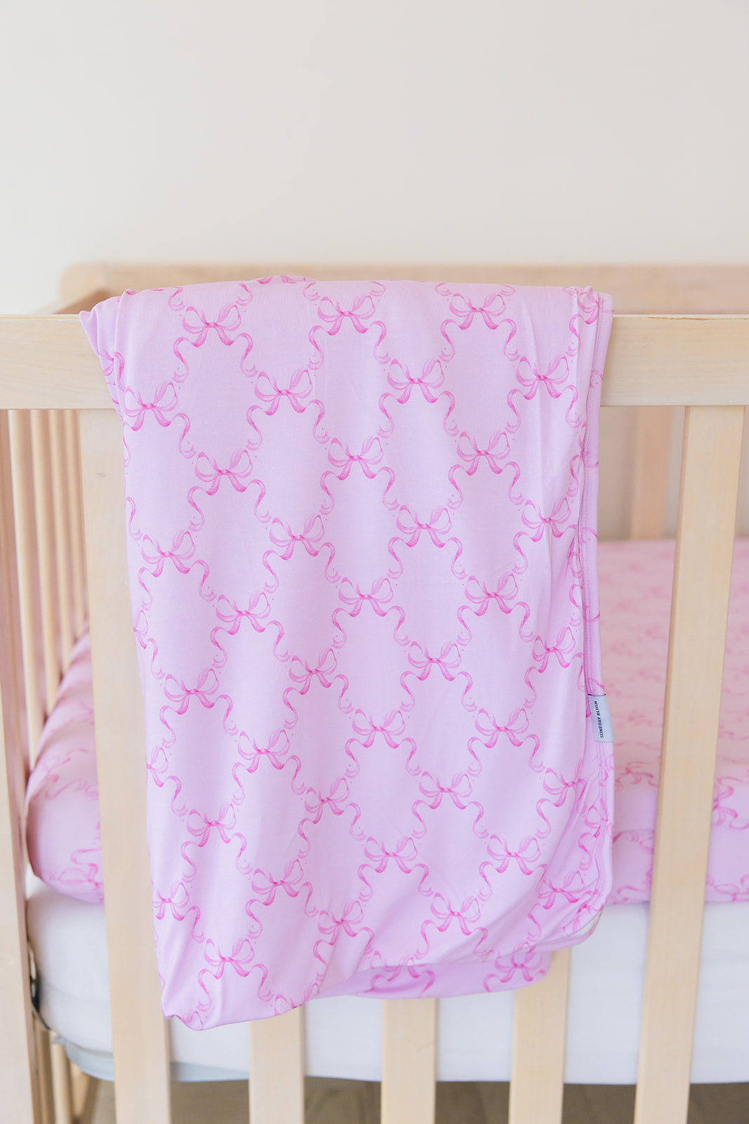 Emeryn - Lightweight Blanket