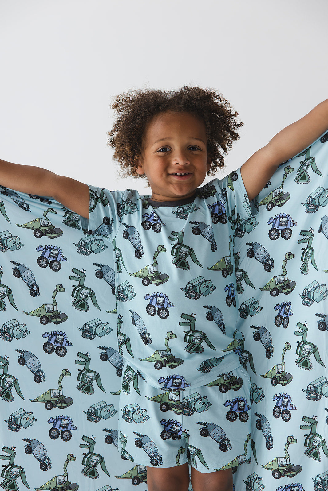 Emilio - Lightweight Blanket