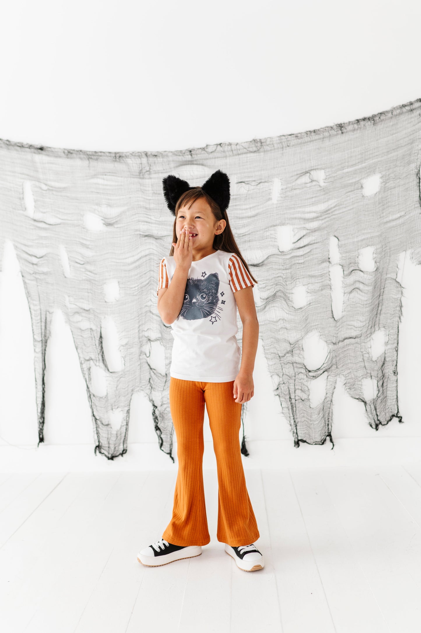 Kitty Cat Magic | TEE