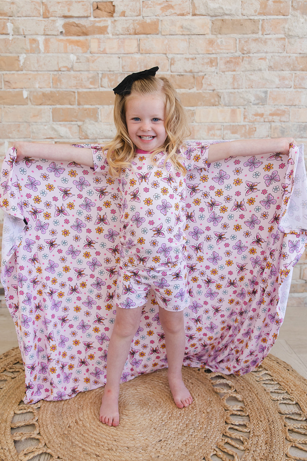 Emma - Lightweight Blanket