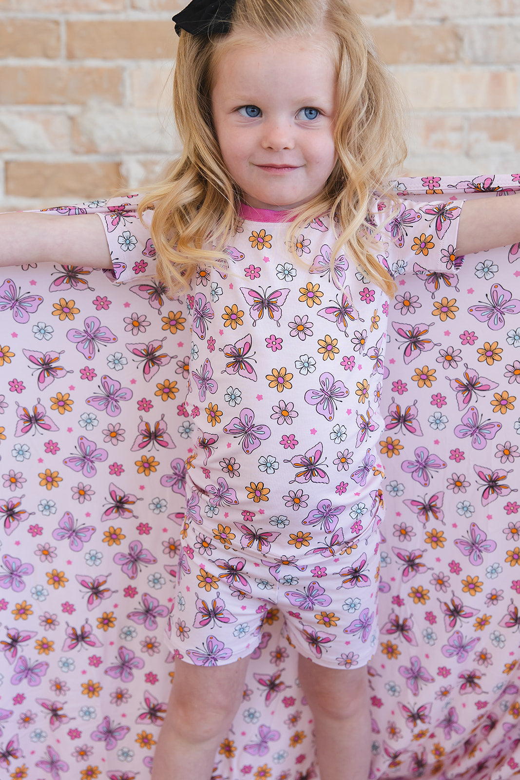 Emma - Lightweight Blanket