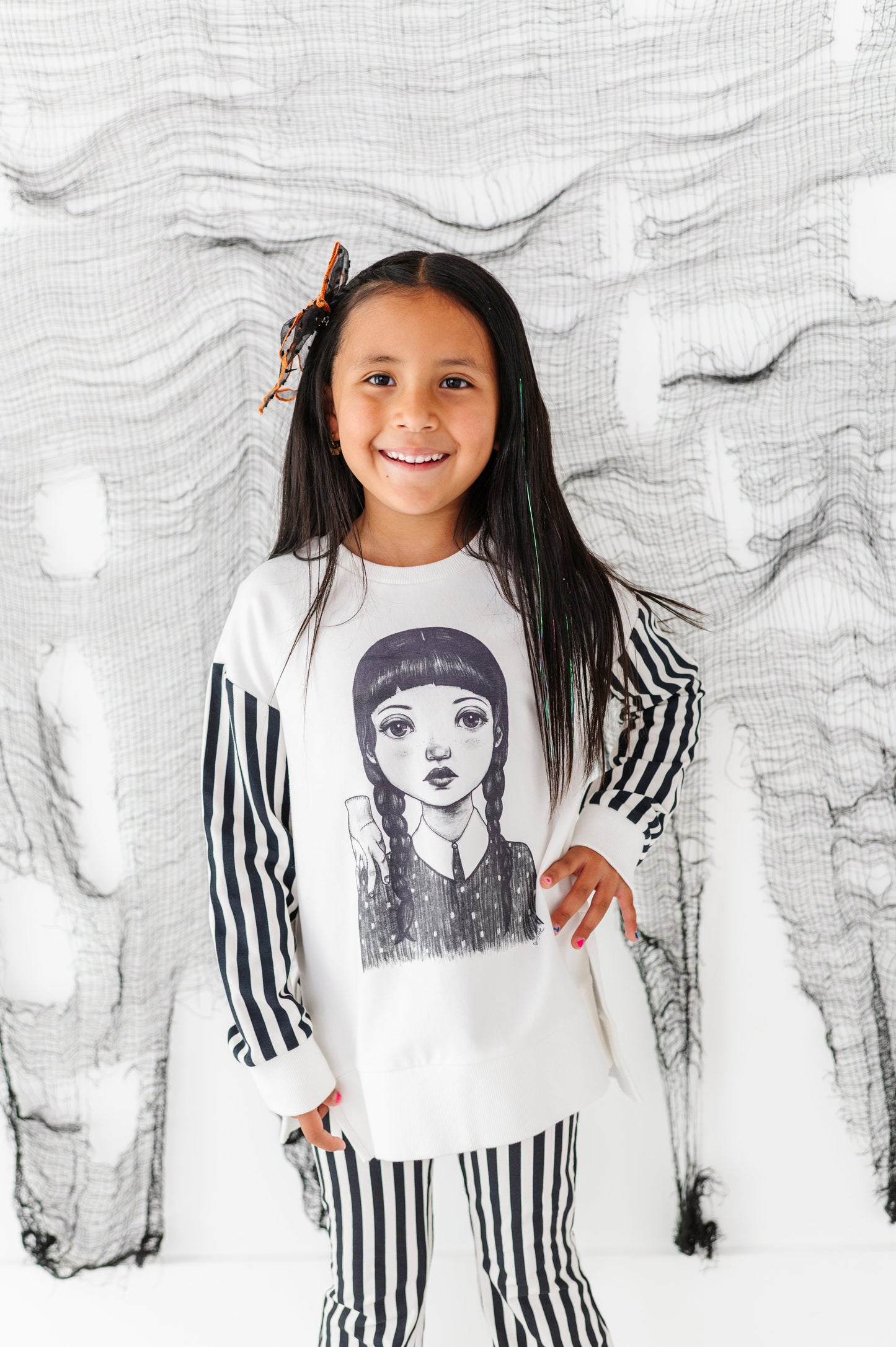 Wednesday | SIDE-SPLIT SWEATSHIRT