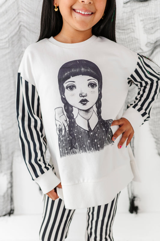 Wednesday | SIDE-SPLIT SWEATSHIRT