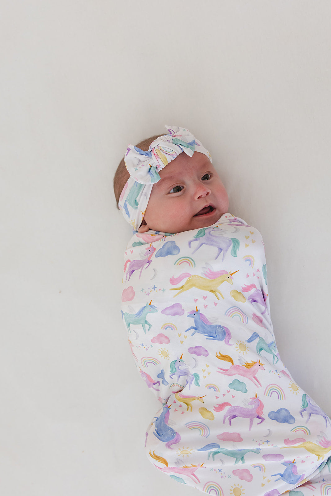 Elliana - Lightweight Blanket