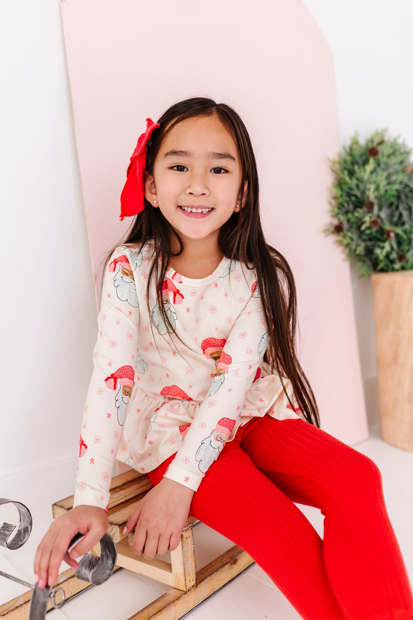 Pink Santas | PEPLUM