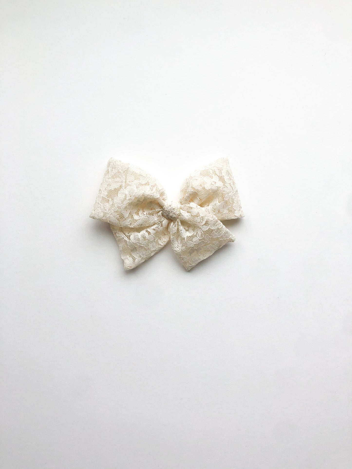 Ivory Lace Pinwheel