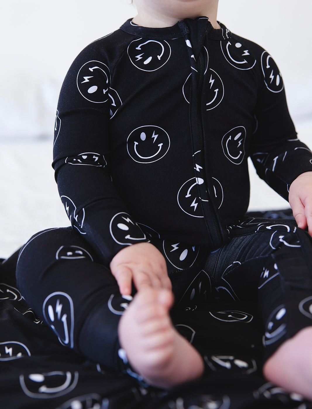 Travolta (black) - Zippy