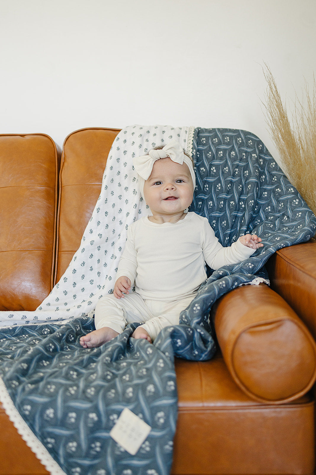 Navy Berry + Cream Berry Lace Muslin Quilt