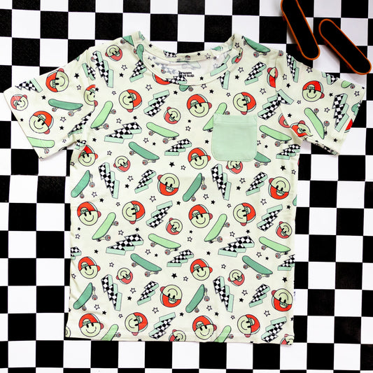 SKATING SMILES DREAM POCKET TEE