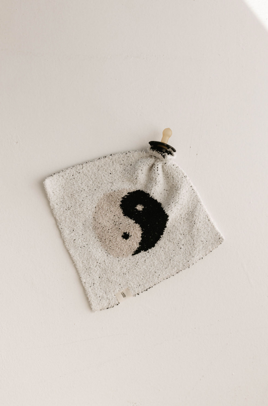 Lovey | Yin-Yang Black & White