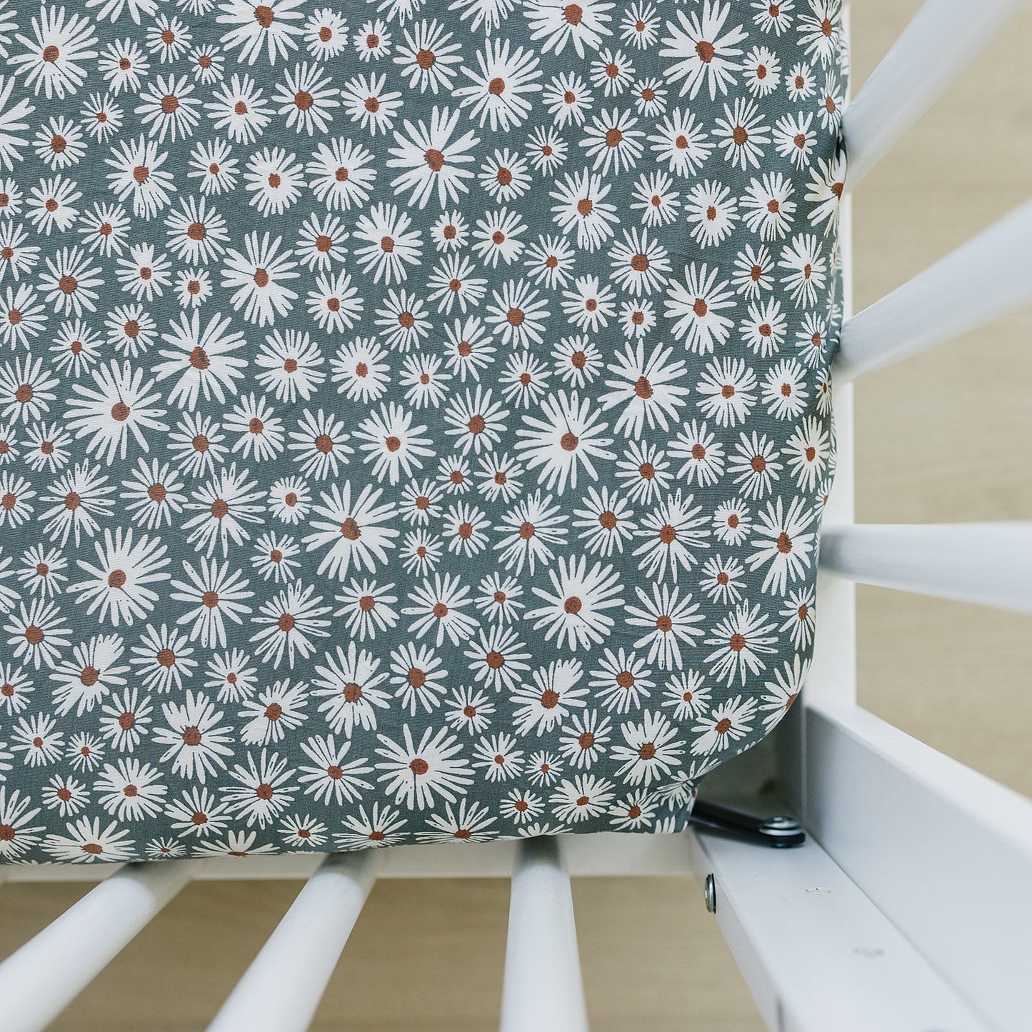 Dark Green Daisy Bamboo Stretch Crib Sheet