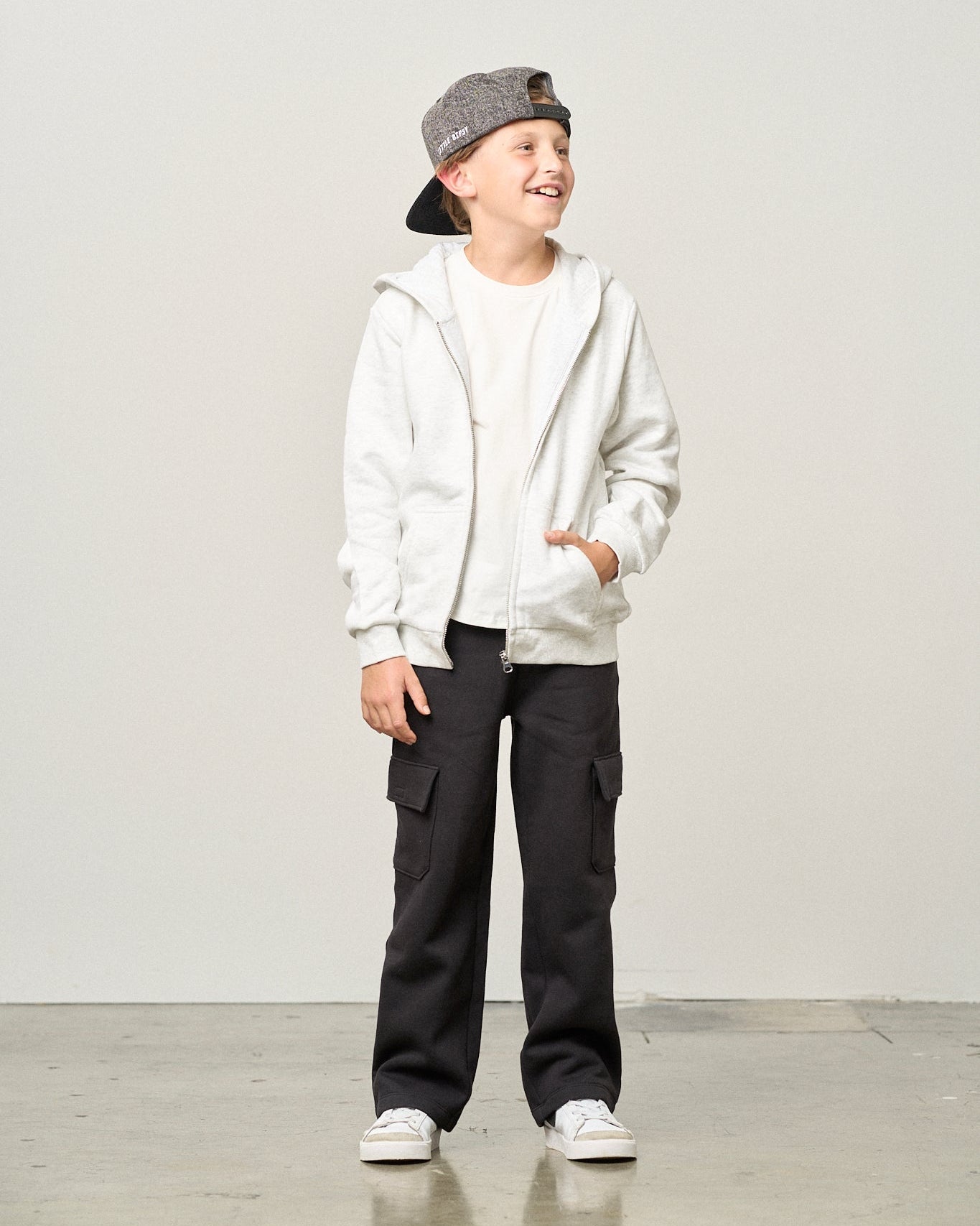 Classic Zip Hoodie - Light Heather Grey