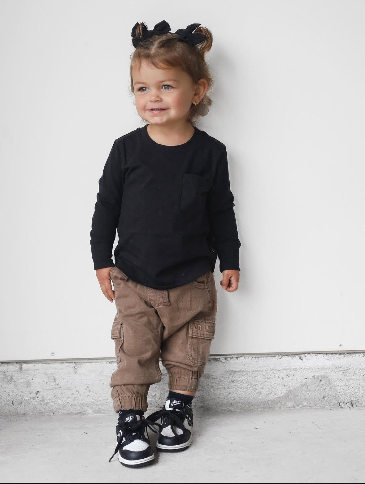 Long Sleeve Pocket Tee - Black