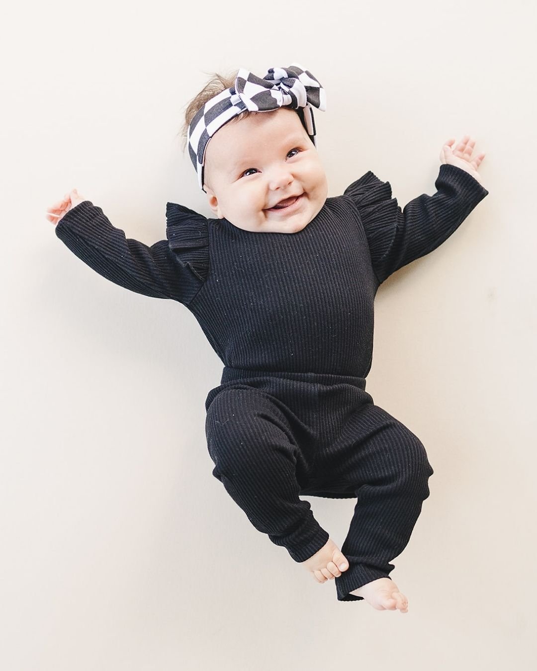 Flutter Sleeve Baby Bodysuit | Black