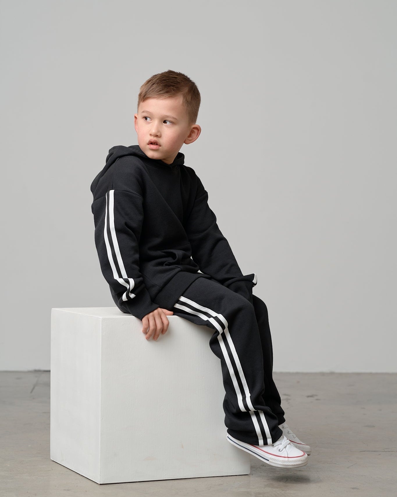 Side Trim Hoodie - Black